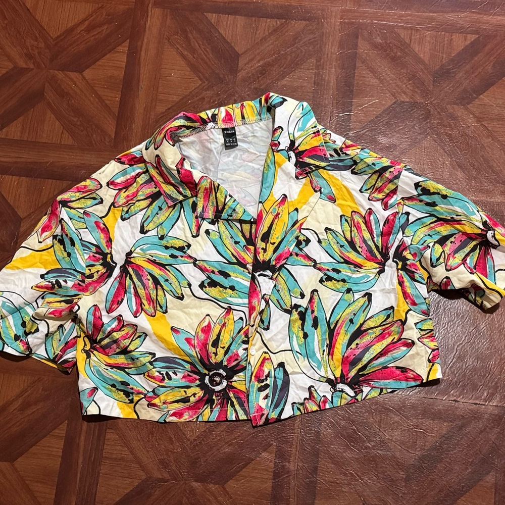 Allover Banana Print Crop Blouse XL